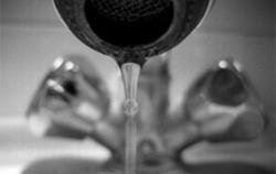 відключають гарячу воду